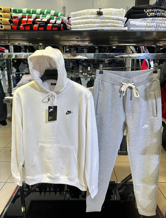 NIKE SPORTWEAR SET