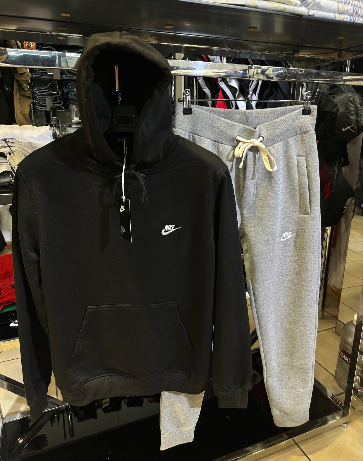 NIKE SPORTWEAR SET