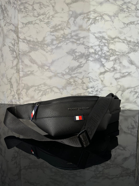 TOMMY HILFIGER BAGS